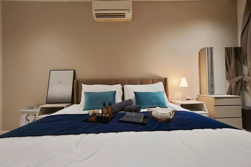 Apartman Mont Kiara Cozy 2 #2Bedroom With Balcony #Arcoris Kuala Lumpur